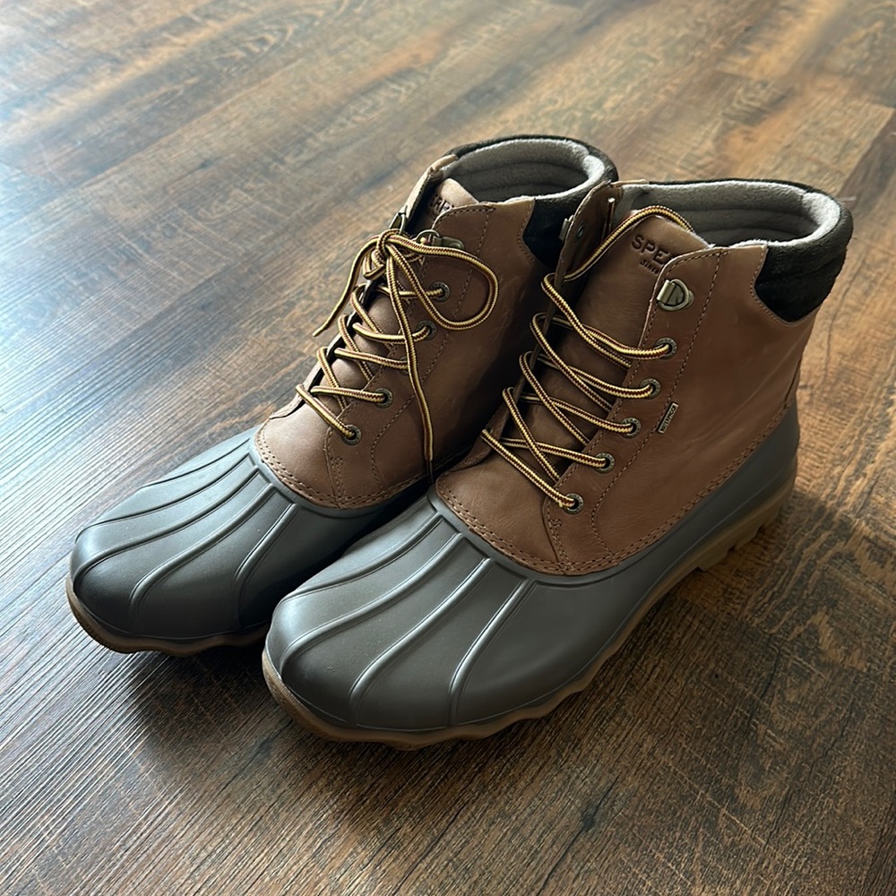 Men’s size 12 sperry duck boots